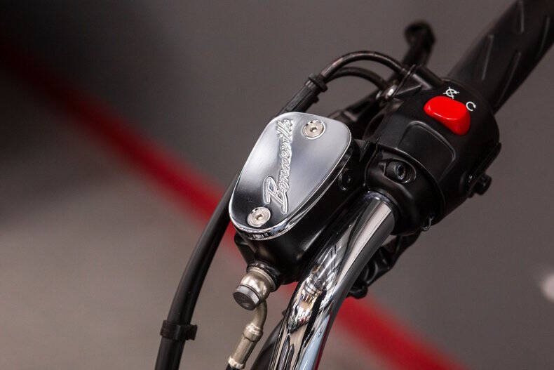 2000 Triumph Bonneville