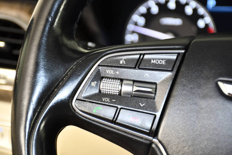 2019 Genesis G90