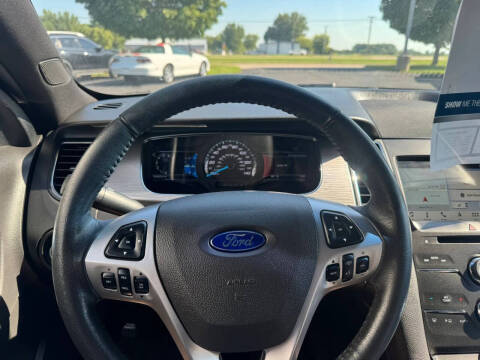 2018 Ford Taurus SEL