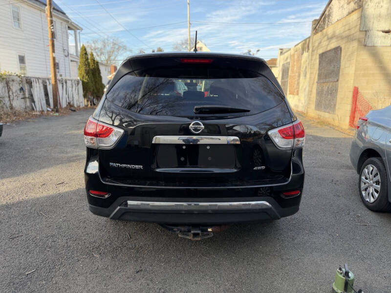 2016 Nissan Pathfinder S