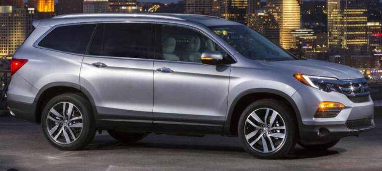 2016 Honda Pilot LX's photo