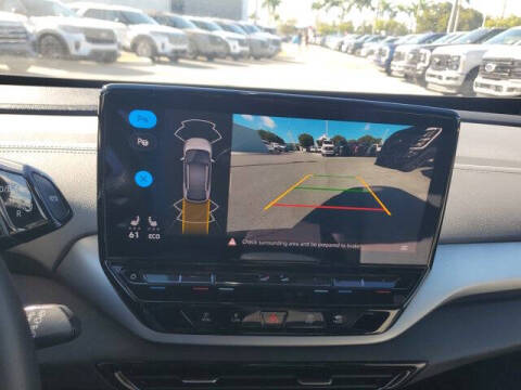 2023 Volkswagen ID.4 Pro