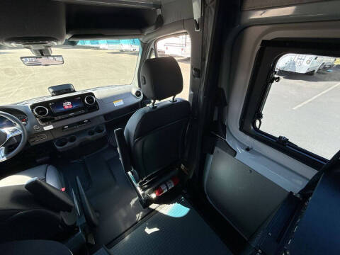 2025 Mercedes-Benz Sprinter