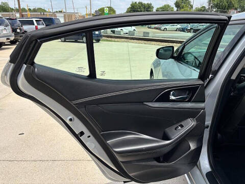 2017 Nissan Maxima