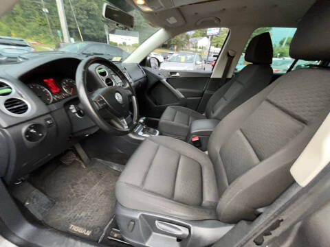 2009 Volkswagen Tiguan SE