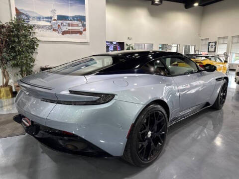 2019 Aston Martin DB11 V8