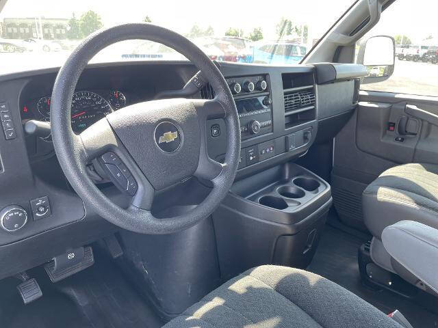 2024 Chevrolet Express 2500