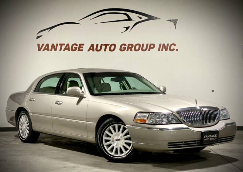 2003 Lincoln Town Car for sale at Vantage Auto Group Inc in Fresno CA