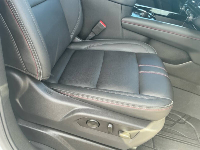 2025 Chevrolet Tahoe RST