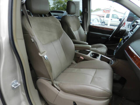 2014 Chrysler Town and Country Limited