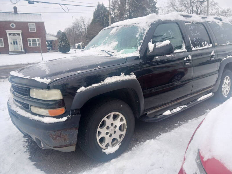 2004 Chevrolet Suburban for sale at Easy Does It Auto Sales in Newark OH