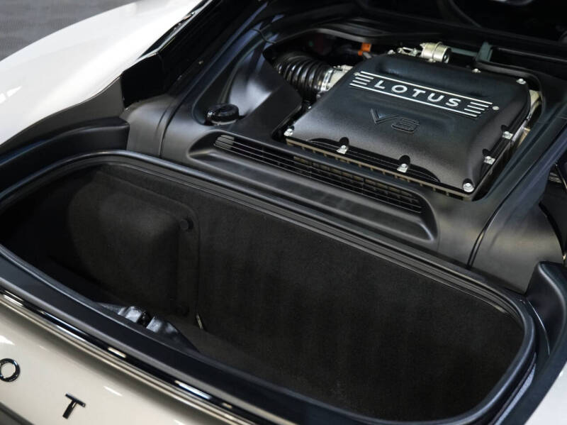 2024 Lotus Emira V6 First Edition