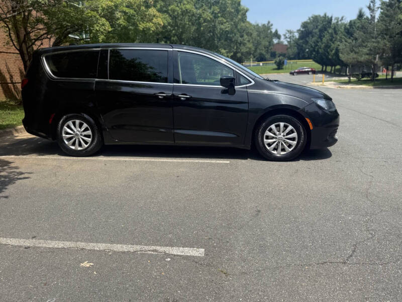 2017 Chrysler Pacifica Touring