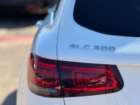 2022 Mercedes-Benz GLC GLC 300