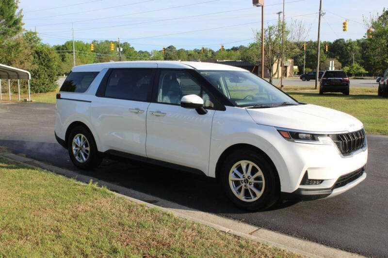 2023 Kia Carnival LX