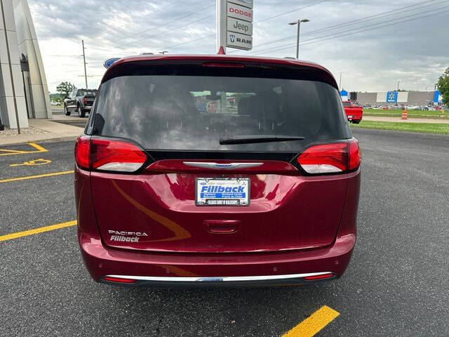 2018 Chrysler Pacifica Touring L Plus