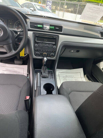 2012 Volkswagen Passat S