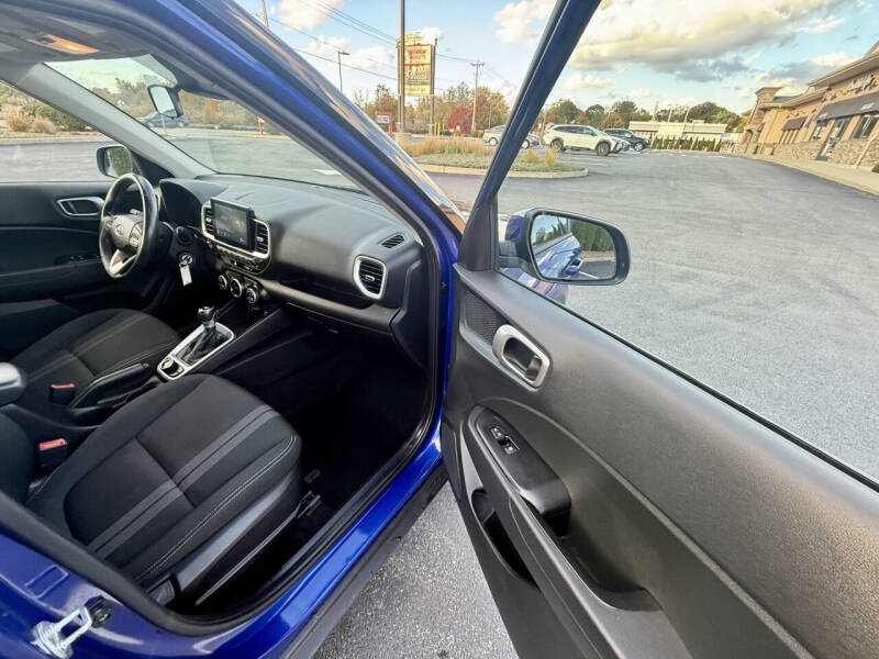 2021 Hyundai Venue SEL