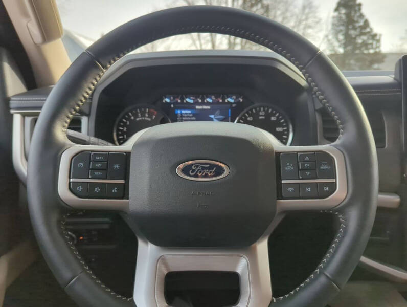 2024 Ford Expedition XLT