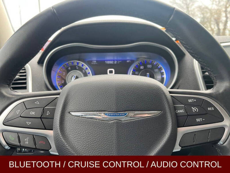 2016 Chrysler 300 Limited