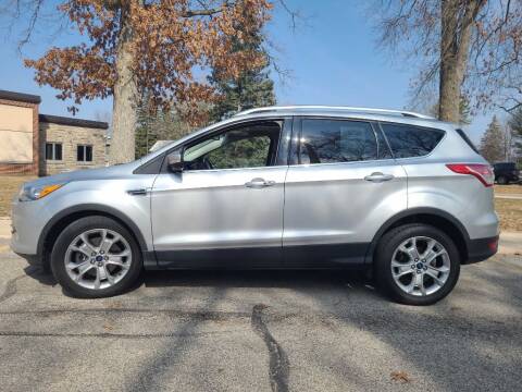 2015 Ford Escape for sale at The Car Mart in Milford IN