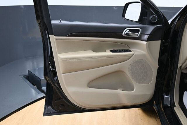 2018 Jeep Grand Cherokee Laredo E