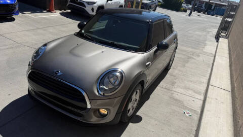 2017 MINI Hardtop 4 Door Cooper