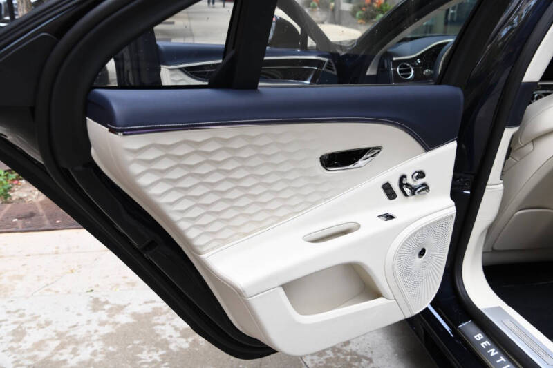 2025 Bentley Flying Spur Speed