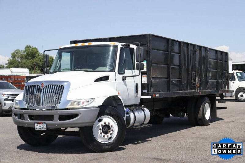2018 International DuraStar 4300