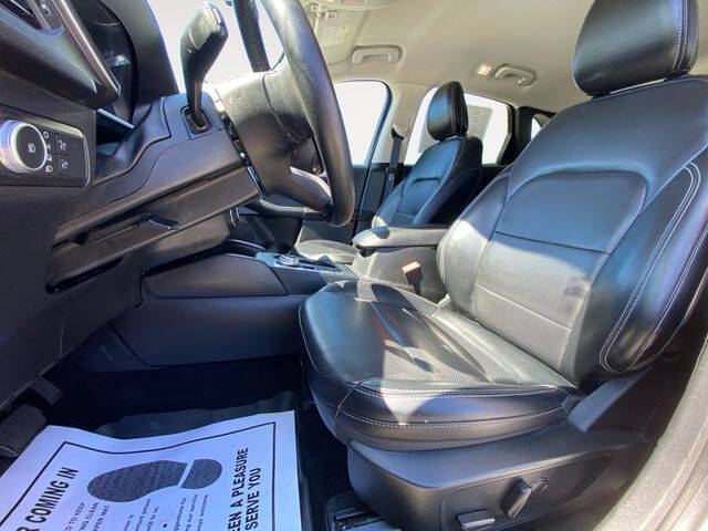 2021 Ford Escape SEL