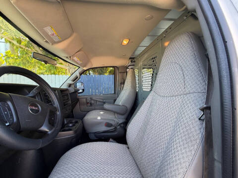 2016 GMC Savana 2500