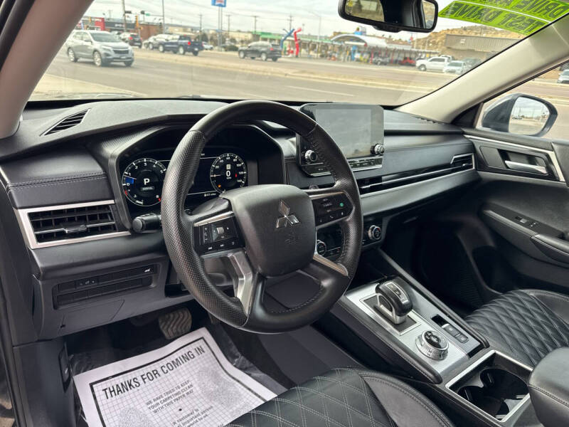 2024 Mitsubishi Outlander SEL