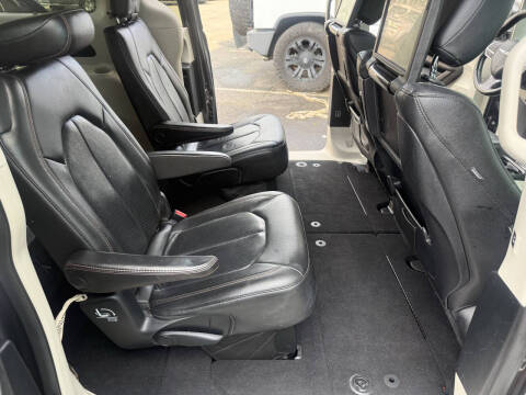 2020 Chrysler Pacifica Touring L Plus