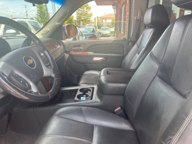 2012 Chevrolet Suburban LT