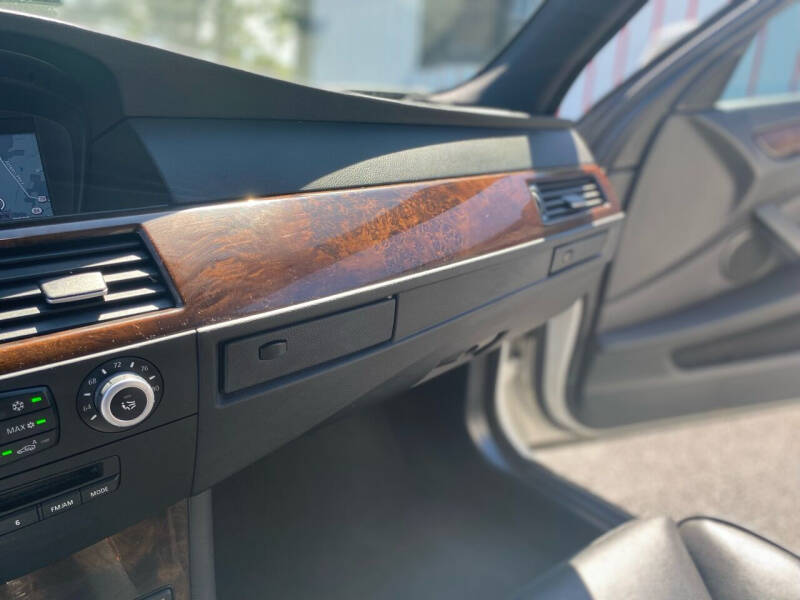 2010 BMW 5 Series 550i