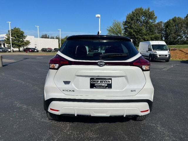 2023 Nissan Kicks 12