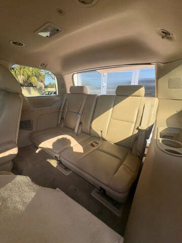 2011 Cadillac Escalade Luxury