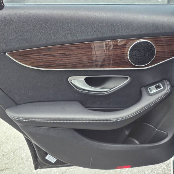 2018 Mercedes-Benz C-Class C 300