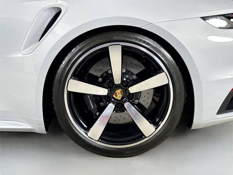 2024 Porsche 911 Turbo S