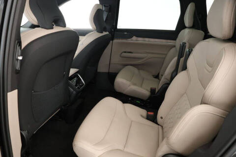 2025 Volvo EX90 Twin Plus 6P