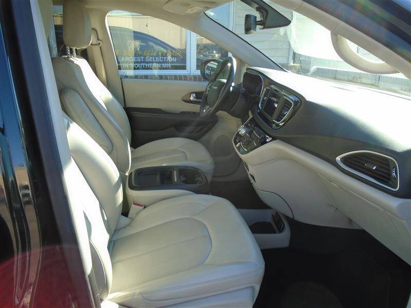 2021 Chrysler Voyager LXi