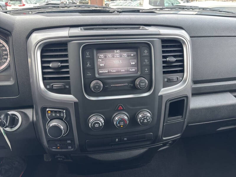 2024 RAM 1500 Classic SLT