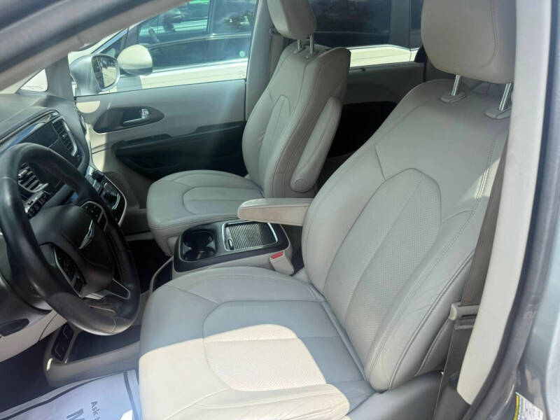2018 Chrysler Pacifica Touring L Plus