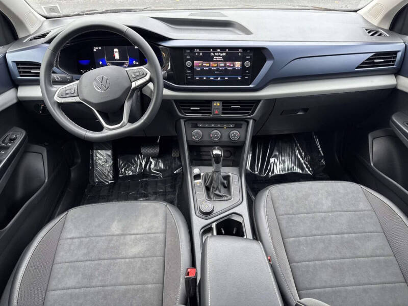 2022 Volkswagen Taos SE 4Motion