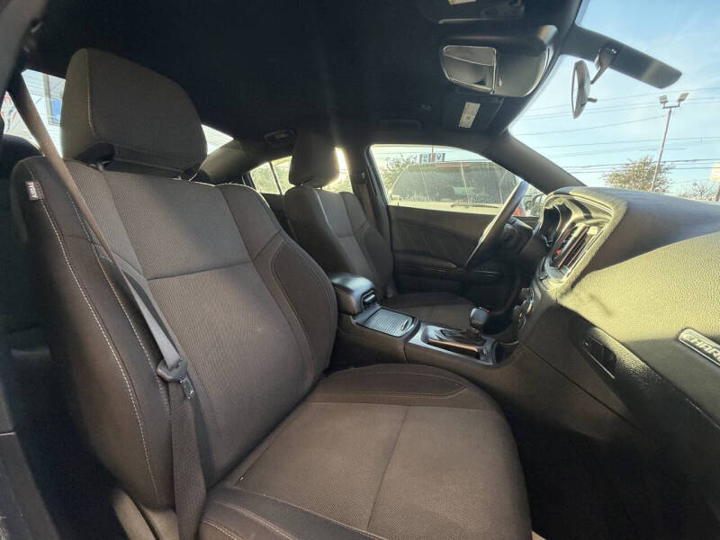 2019 Dodge Charger SXT