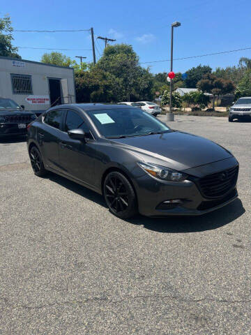 2018 Mazda MAZDA3 Touring