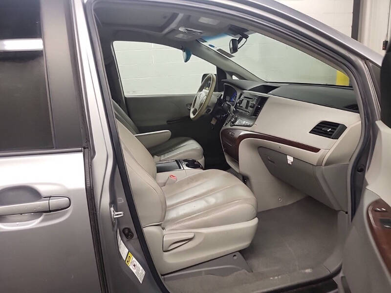 2011 Toyota Sienna XLE 7-Passenger