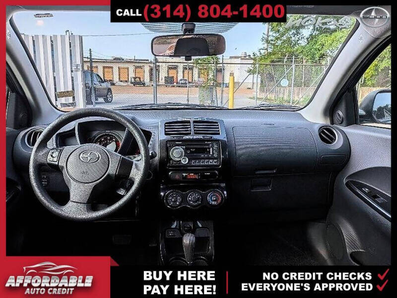 2010 Scion xD