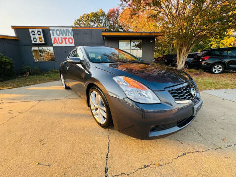 2009 Nissan Altima for sale at Town Auto in Chesapeake VA