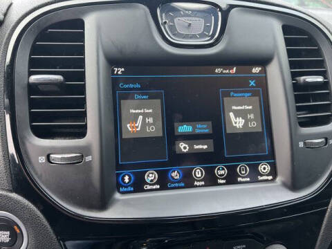 2022 Chrysler 300 S V6